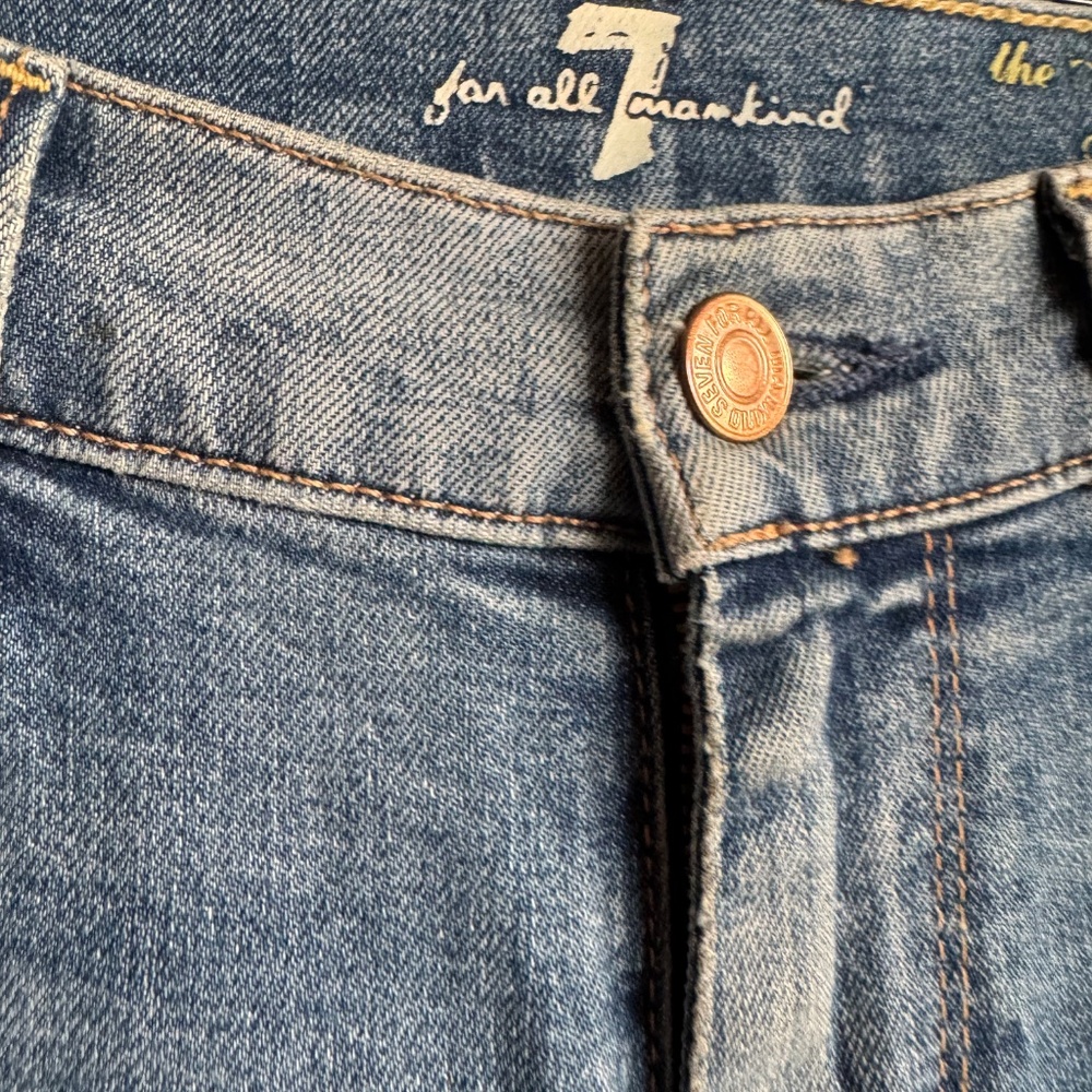 7 For All Mankind - Picture 4 of 7